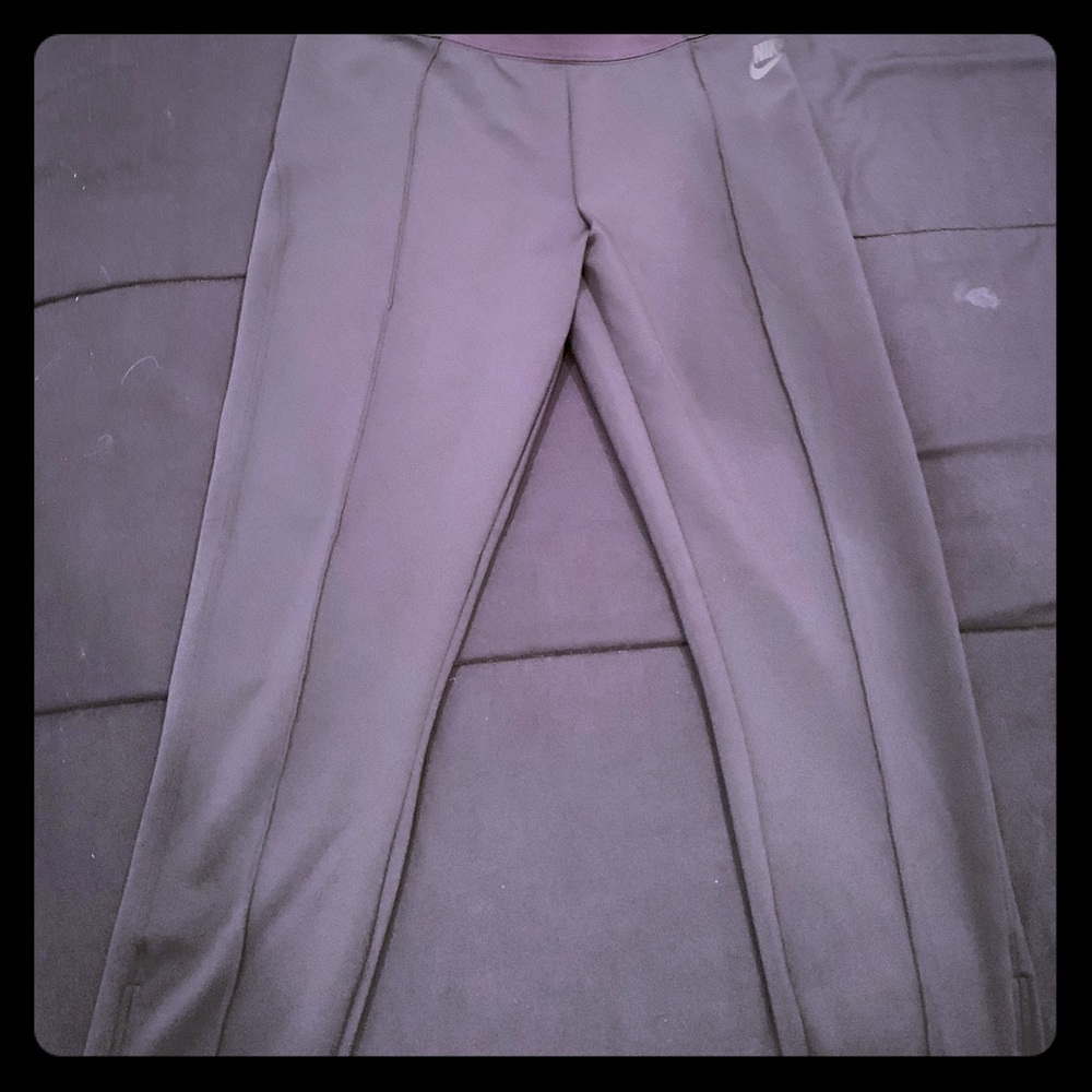 Nike cropped workout pants